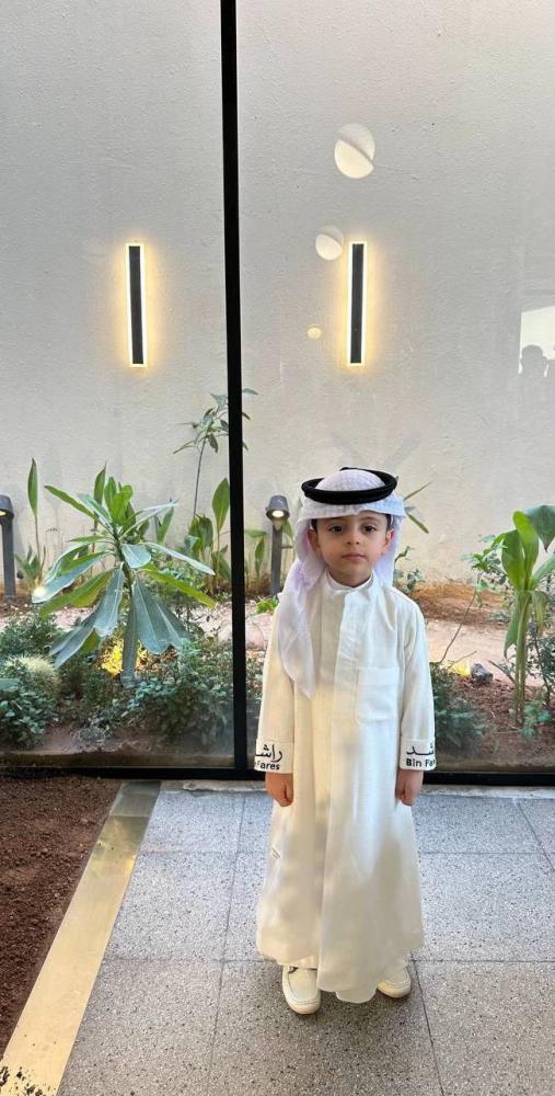 ثوب كويتي بتطريز الأسم