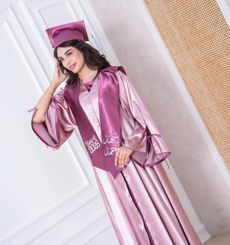 عبايات تخرج 2026