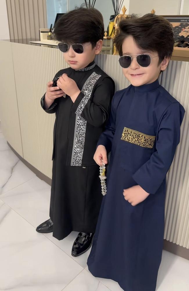 ثوب أطفال فاخر بتطريز ملكي