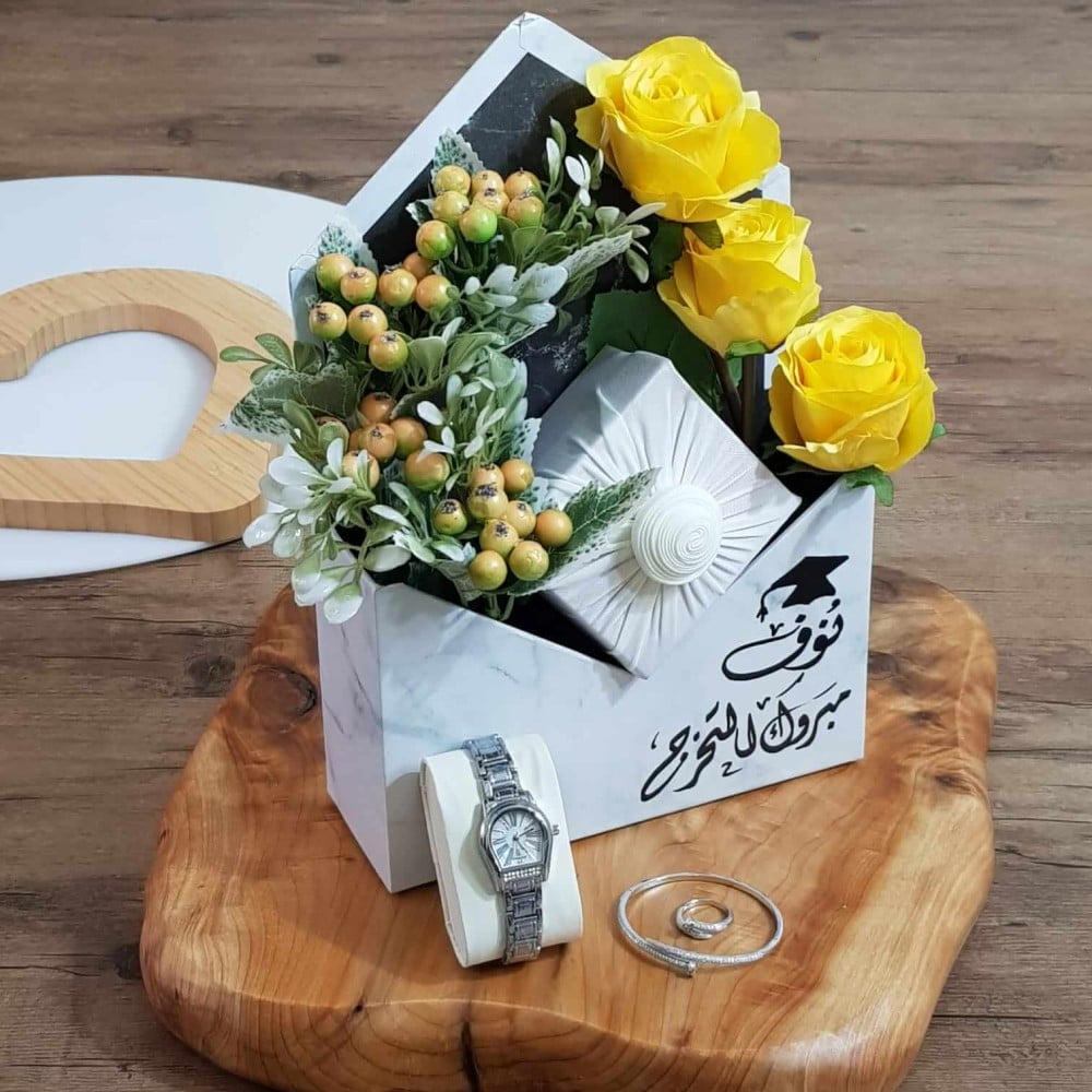 هدايا تخرج من الجامعة للنساء