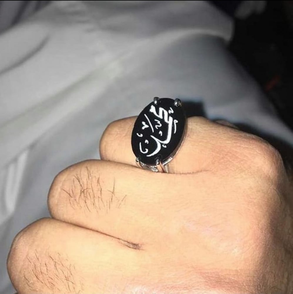 خاتم رجالي ملكي تفاصيل انيقه يعكس جاذبيتك دائما